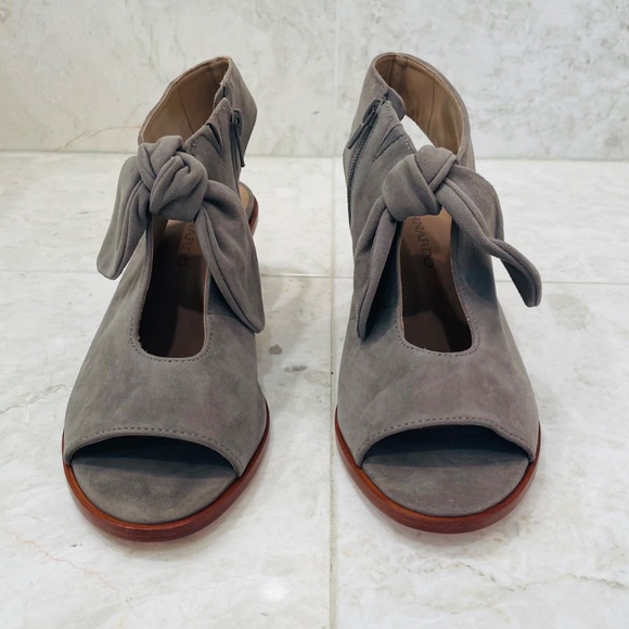 BERNARDO {6.5} Booties Gray Suede Knotted "Luna" - Picture 3 of 10